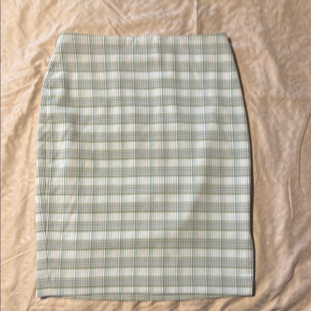 Ann Taylor Factory Safe Green Pencil Skirt Knee-Length Casual